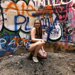 Meet your Posher, Erin